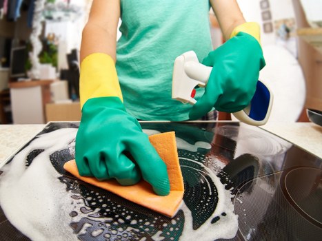 Delicate rug care and fibre-safe cleaning in Leamouth